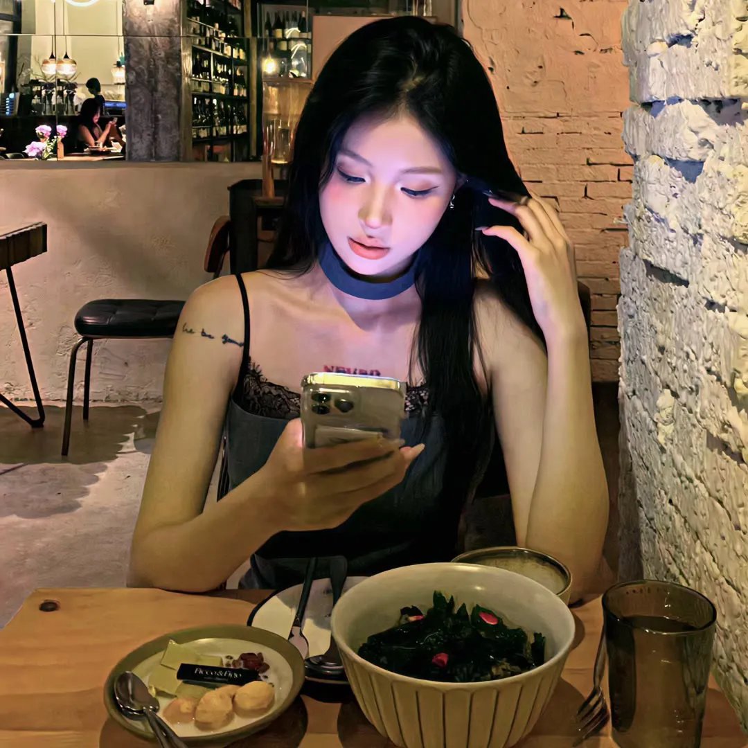彩凤云裳